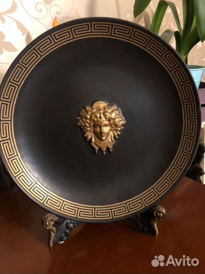 Тарелки Versace