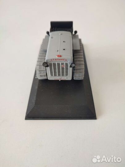 Модель трактора Сталинец-65