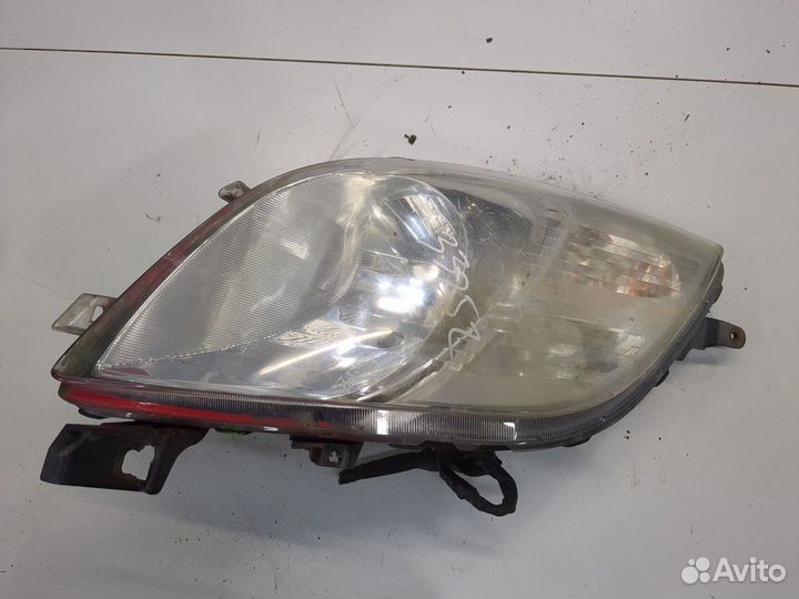 Фара (передняя) Toyota Yaris, 2008