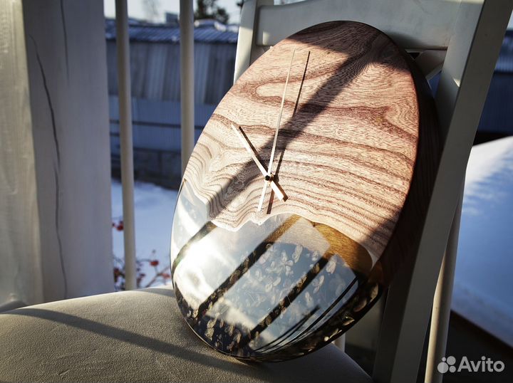 Часы настенные из дерева, часы с заливкой