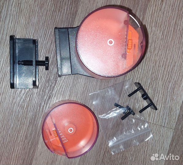 Автоматическая кормушка для рыб