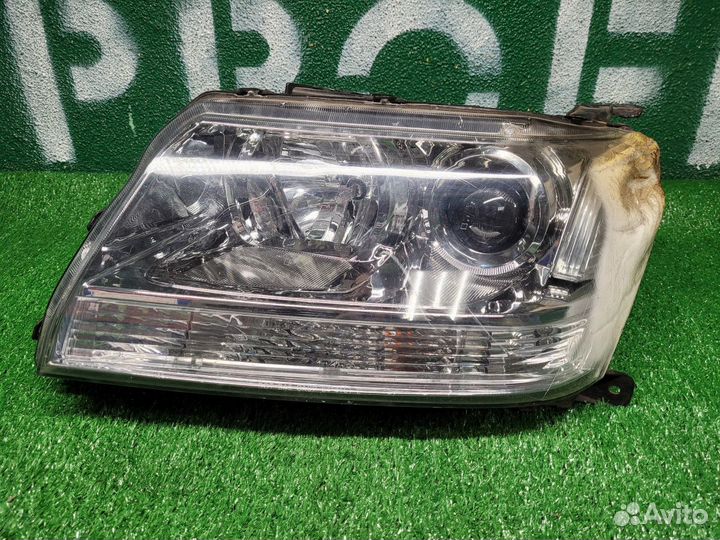 Фара левая Suzuki Grand Vitara 2