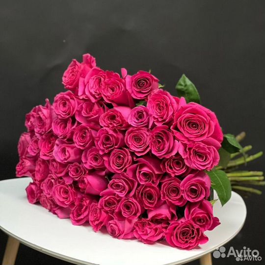 Букет из 45 высоких розовых роз
