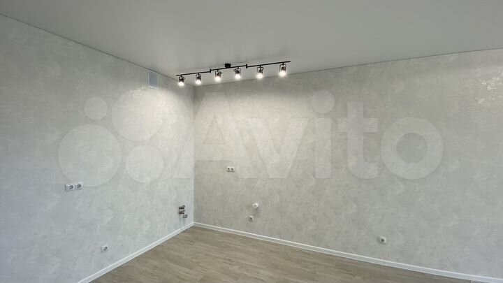 2-к. квартира, 82,3 м², 10/16 эт.