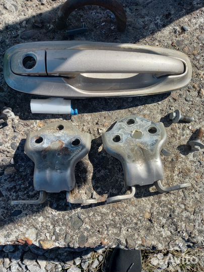 Петля двери лачетте передние