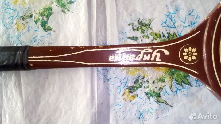 Ракетка для большого тенниса. 