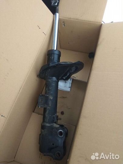 Продам передние стойки