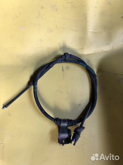 Трос ручника mitsubishi lancer cedia