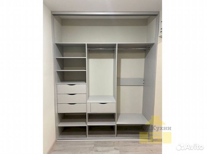 Встраиваемый шкаф
