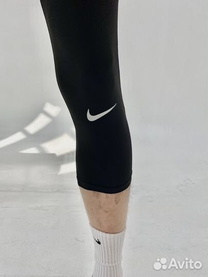 Тайтсы nike PRO короткие