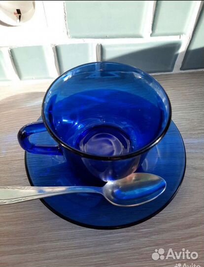 Набор чашек с блюдцами