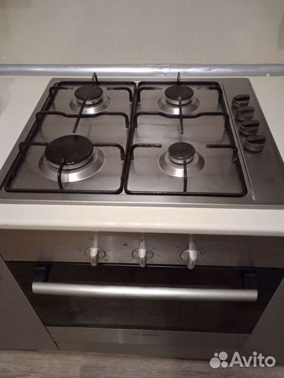 Духовой встраиваемый шкаф