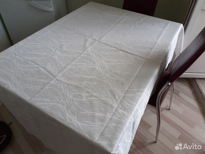 Скатерь белая
