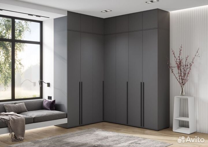 Угловой шкаф