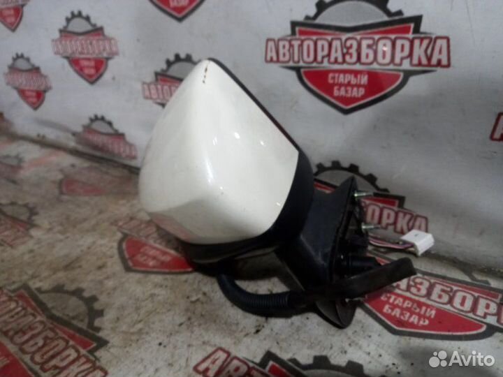 Зеркало правое Honda Fit GP5 LEB