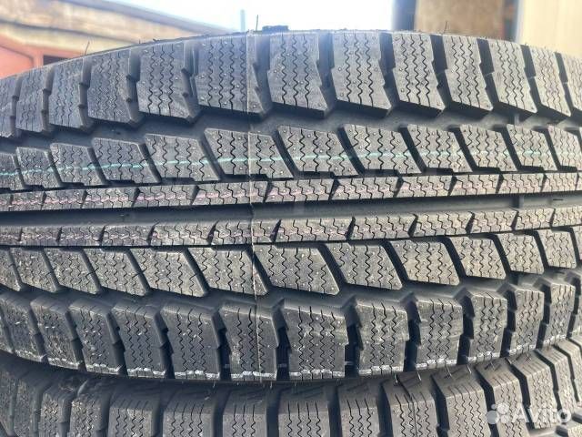 Triangle LL01 215/65 R16