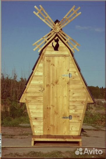 Дачный туалет с декором пяе 690