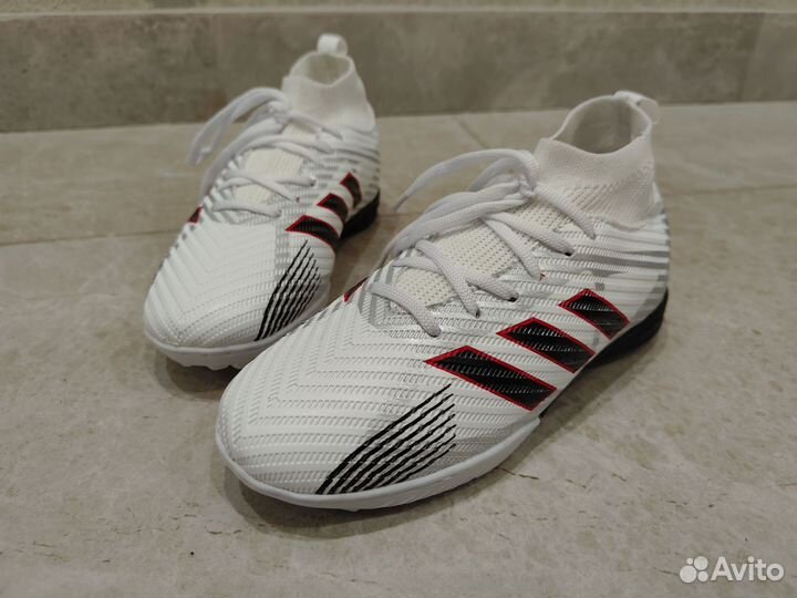 Сороконожки adidas predator