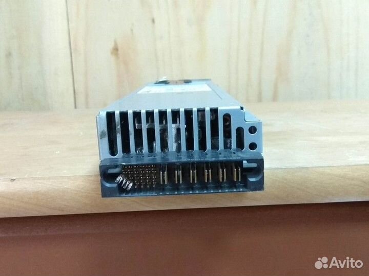 Блок питания серверный Dell 550W (Astec) AA23300