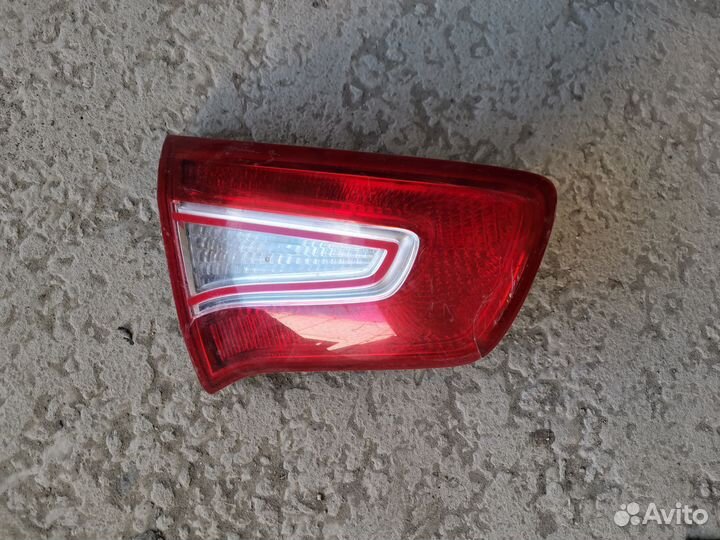 Фонарь задний внутренний левый KIA sportage (2010)