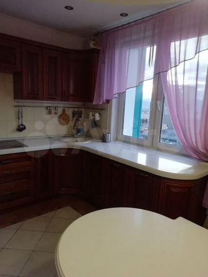 2-к. квартира, 68 м², 10/12 эт.
