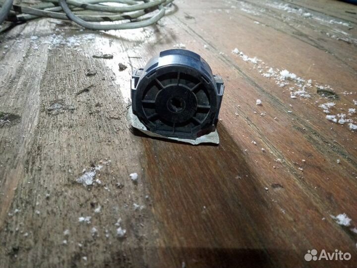 Контактная группа замка зажигания Ford Maverick