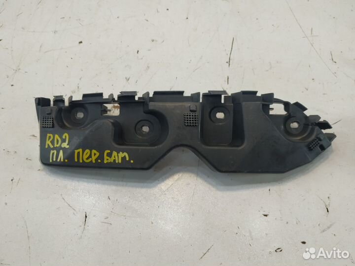 Renault duster кронштейн крепление бампера правый