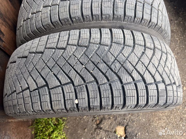 Pirelli Ice Zero FR 235/60 R18