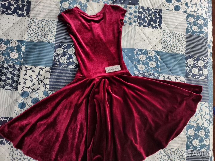 Одежда для девочки, возраст 7,8,9 лет