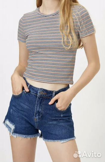 Укороченная футболка