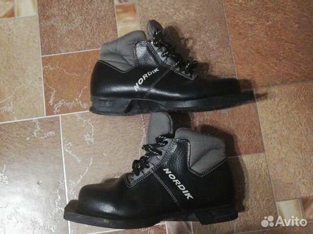 Лыжные ботинки классические