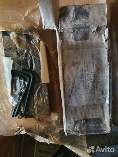 Токарные резцы с эльбор комплектом