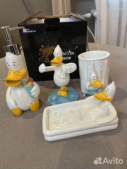 Новый набор ванных пренадлежностей