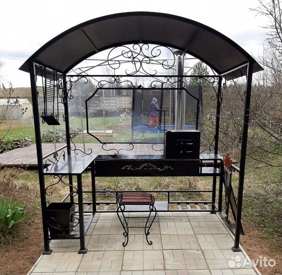 Беседка с мангалом