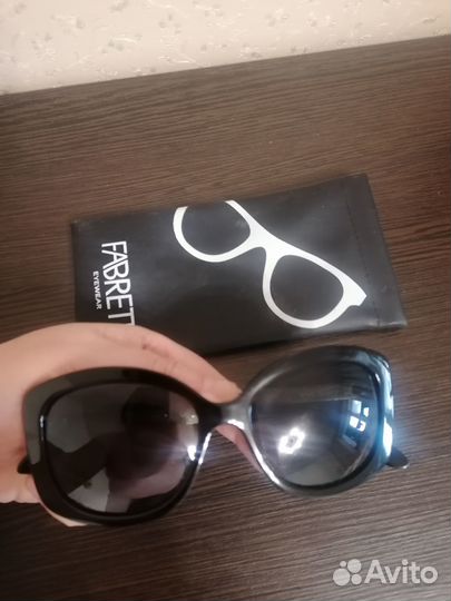 Продам очки с чехлом