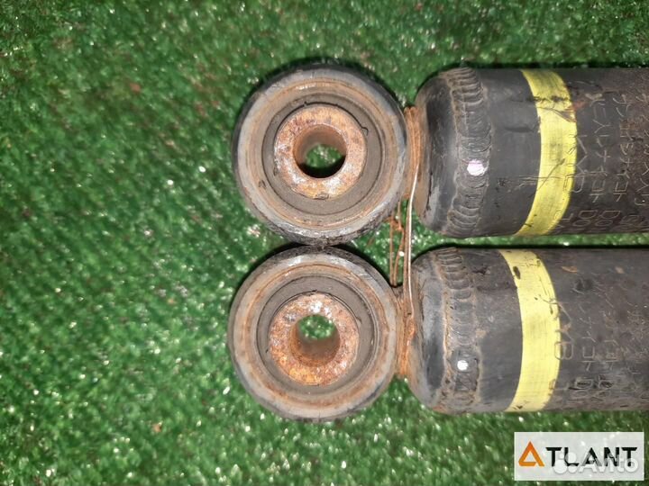 Амортизатор задний левый nissan serena