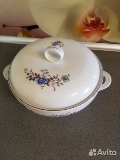 Продаю супницу