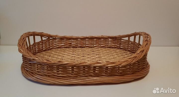 Плетёный поднос