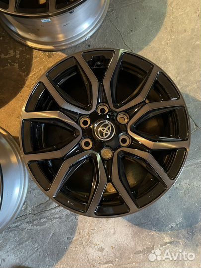 Диски Toyota Hilux GR Sport R18
