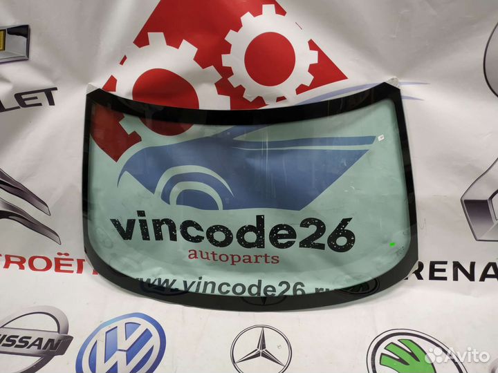 Лобовое стекло Ваз 2110 новое + установка