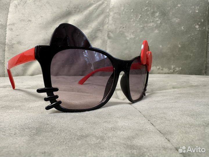 Солнцезащитные очки