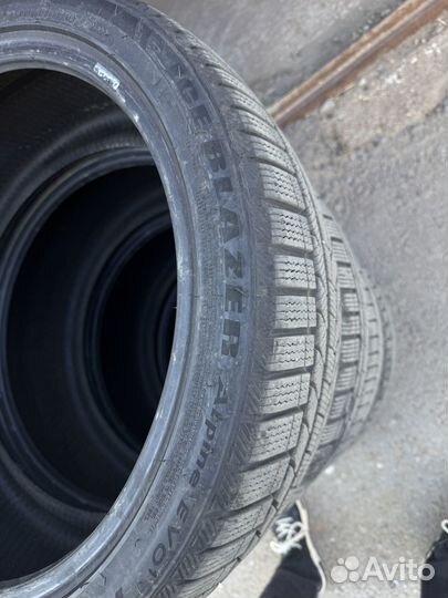 Sailun Ice Blazer Alpine EVO1 225/40 R19 и 255/35 R19 40W