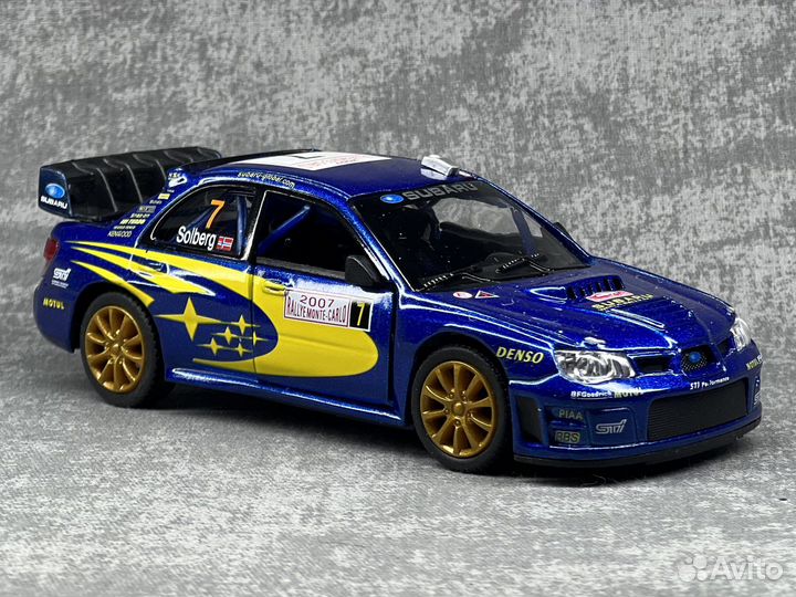 Моделька subaru impreza wrx sti 1/36 kinsmart