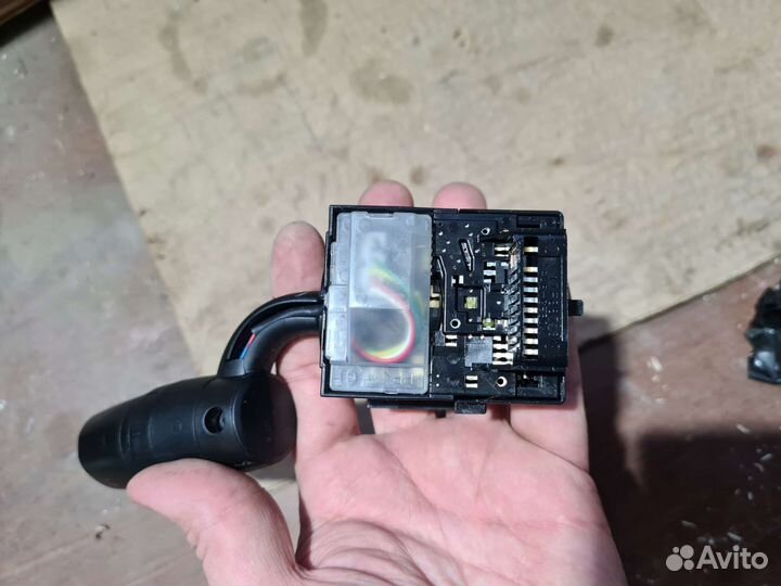 Подрулевой переключатель mazda