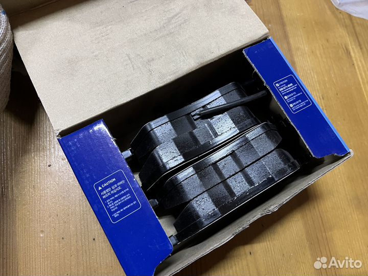 Тормозные колодки HI-Q SP1692