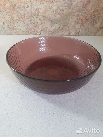 Тарелка-ваза из цветного стекла