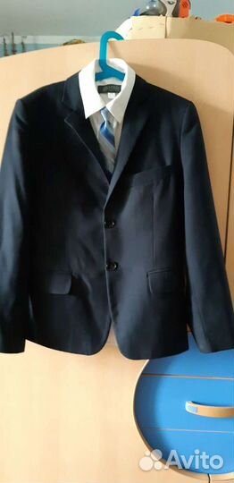 Костюм школьный