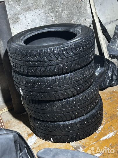 Bridgestone Ice Cruiser 7000 3.75/5 R15