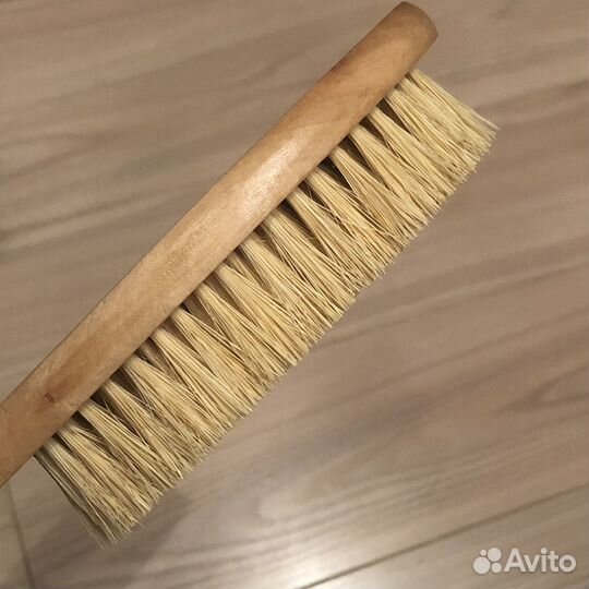 Массажная щетка для сухого массажа