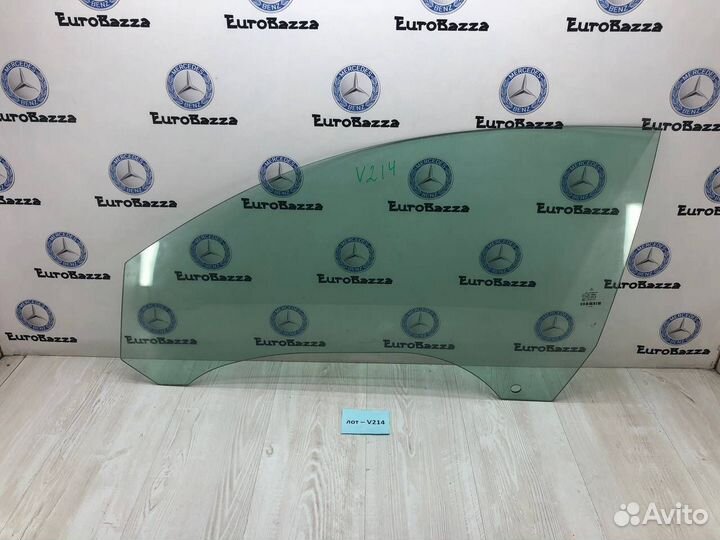 Стекло левой двери Mercedes W207